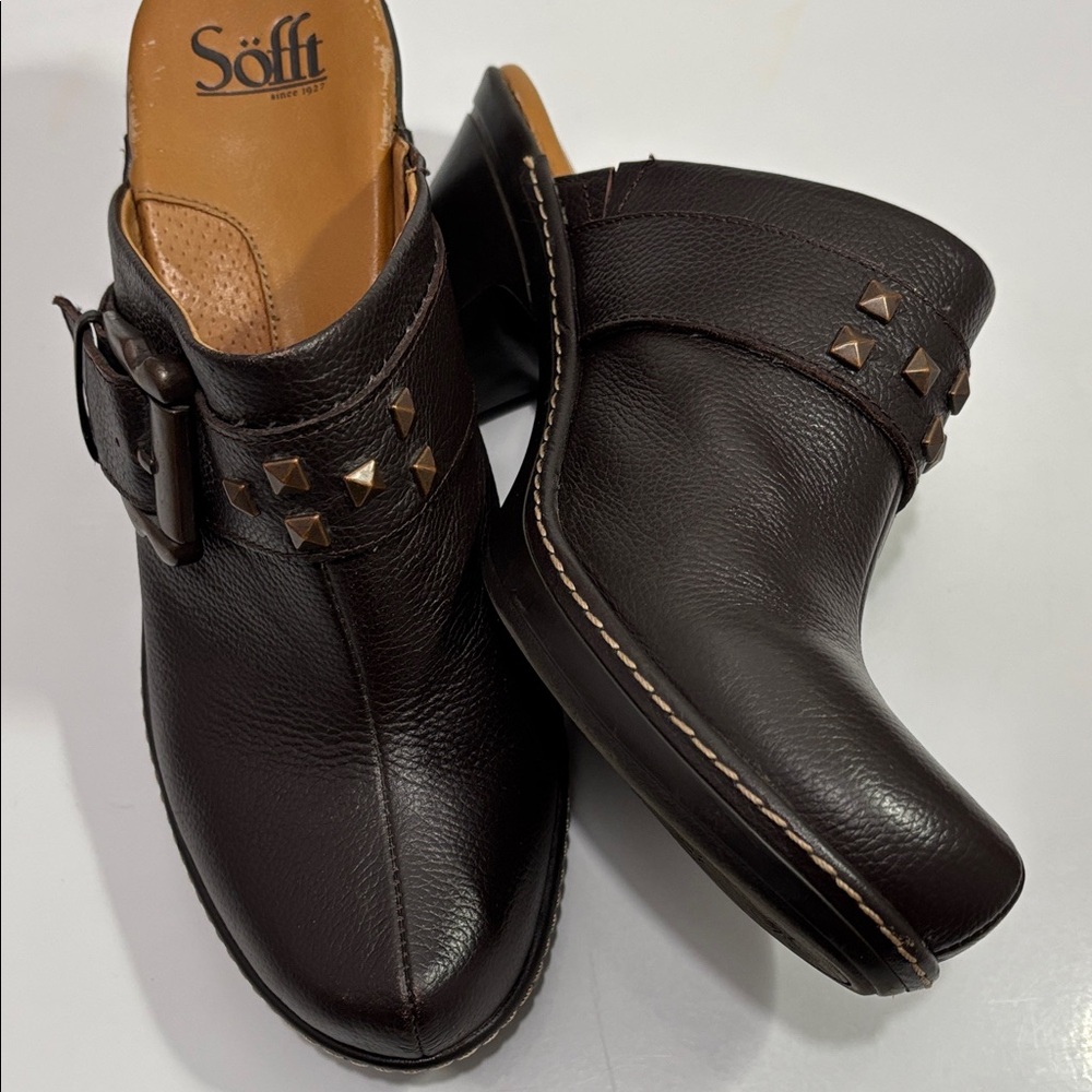 Sofft brand leather clog Size 9med